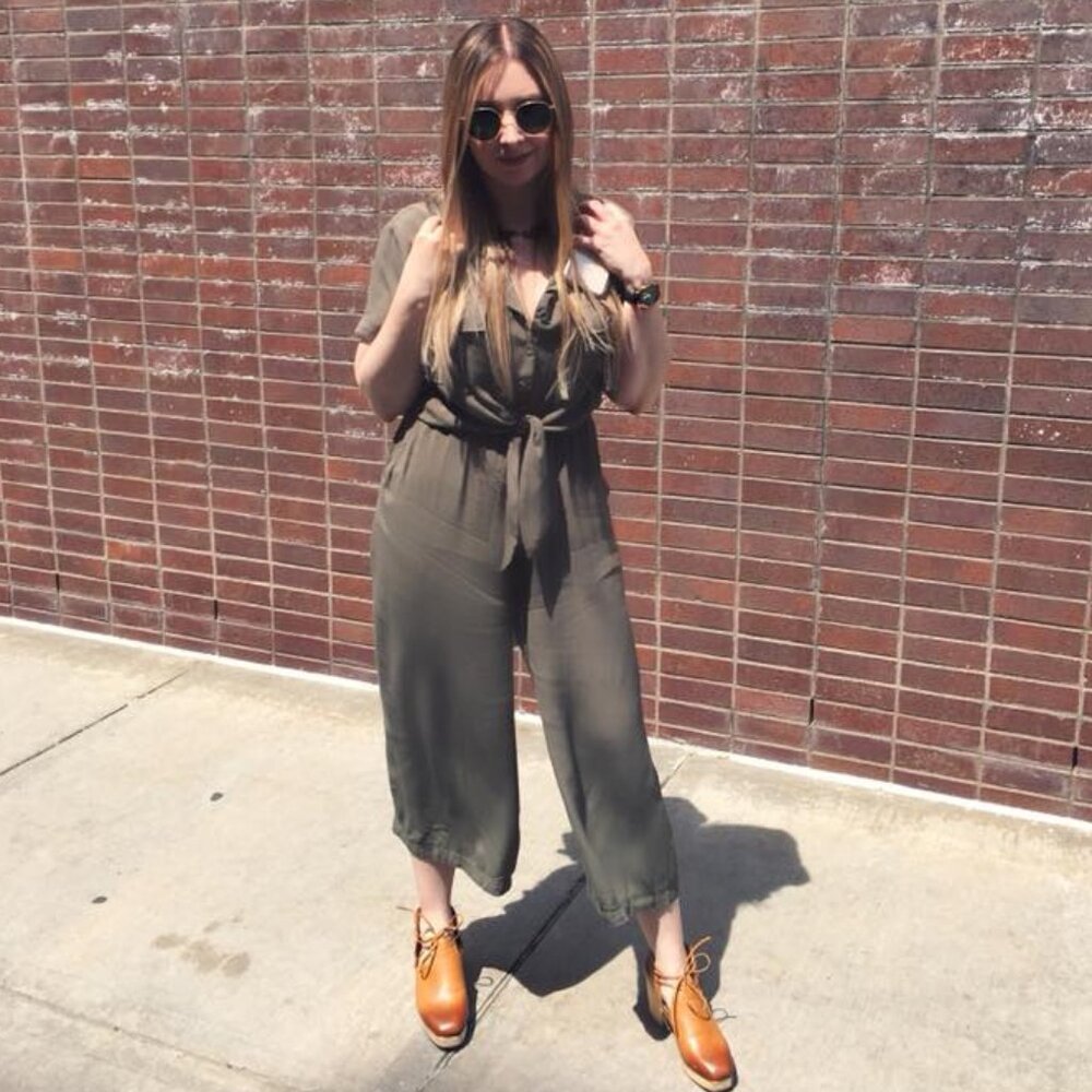 Universal Thread Olive Green Short Sleeve Tie-Waist Wide Leg Jumpsuit Medium